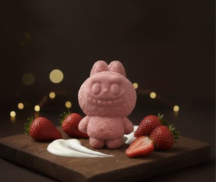 ШОКОЛАДОВО ЛАБУБУ LABUBU ЯГОДА И ЙОГУРД 85гр