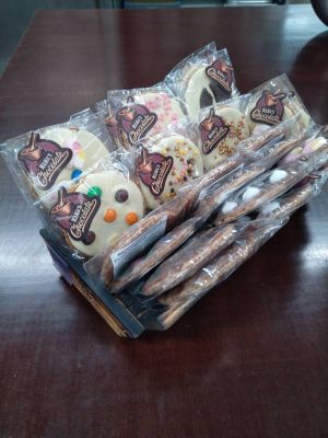  СТЕЛАЖИ ЗА ЯДКИ НА ЕДРО И ШОКОЛАДИ