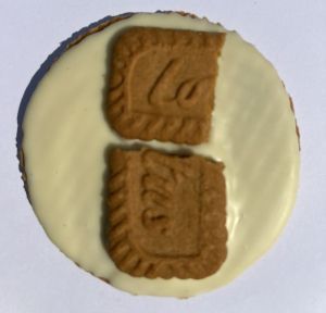 БЕЛГИЙСКИ КАРАМЕЛЕНИ ВАФЛИ С БЯЛ БЕЛГИЙСКИ ШОКОЛАД 