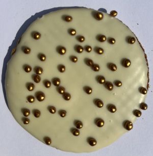 БЕЛГИЙСКИ КАРАМЕЛЕНИ ВАФЛИ С БЯЛ БЕЛГИЙСКИ ШОКОЛАД 