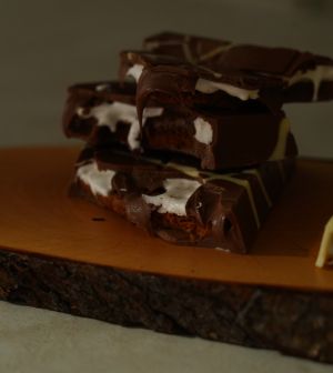 ДУБАЙСКИ ШОКОЛАД С МАРШМЕЛОУ,БИСКВИТИ ЛОТУС И ТЕЧЕН ШОКОЛАД 200гр